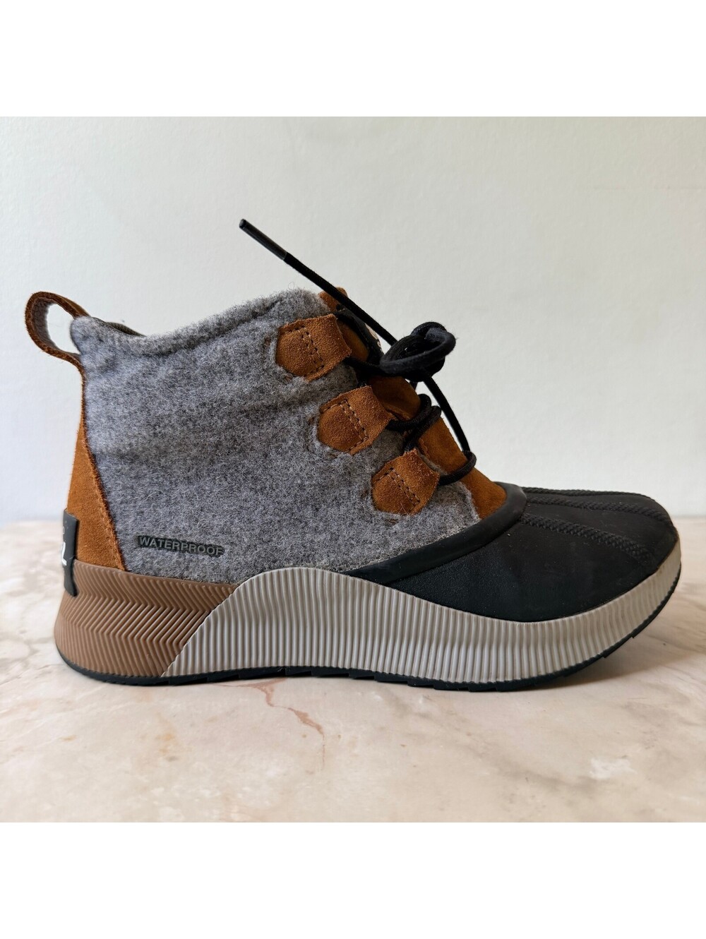 Sorel Waterproof Duck Boots Grey Felt Suede Ankle Booties Out N About III Size 5
